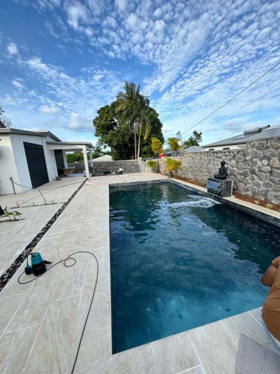 Le Beau Vallon 1- Jacuzzi Privatif Et Piscine Chauffee Partagee Saint-Benoît Esterno foto