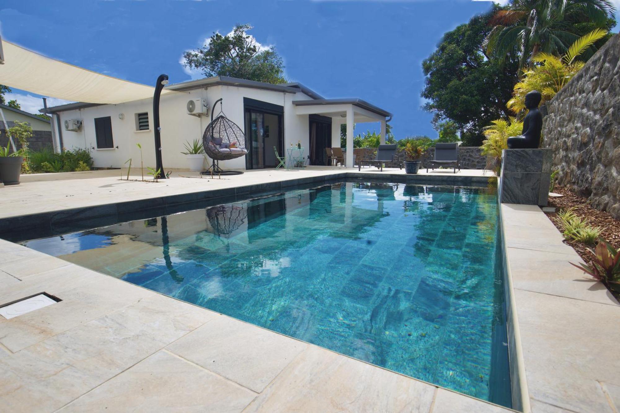 Le Beau Vallon 1- Jacuzzi Privatif Et Piscine Chauffee Partagee Saint-Benoît Esterno foto